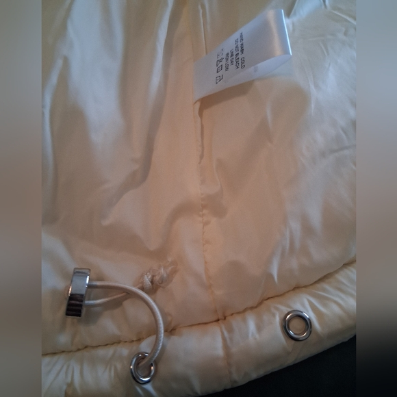 NWOT Hausen Quilted Emboidered Puffer Vest Size L - Picture 12 of 12